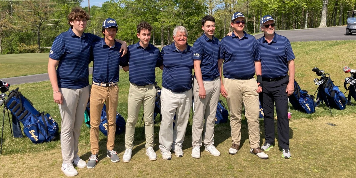 Golf Earns Playoff Spot With Win On Senior Day