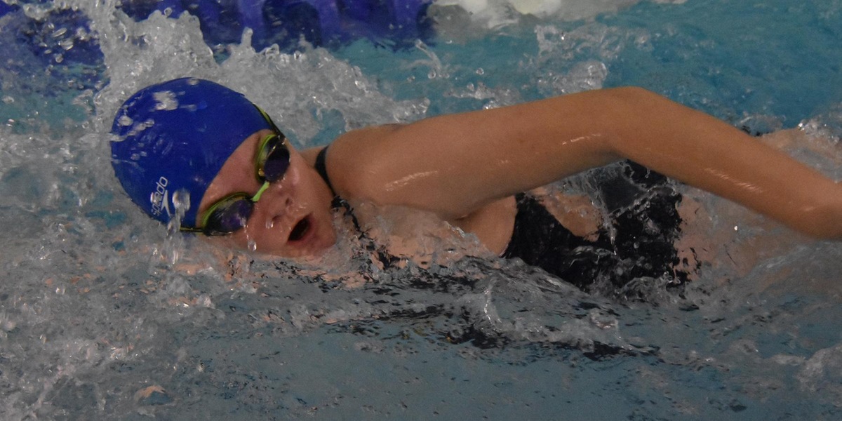 AACS Girls Swimming Defeats Beth T'Filoh